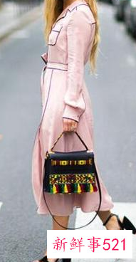 矮个子穿宽松衣服丑吗