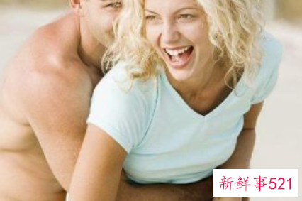 男朋友喜欢从后面搂腰抱你