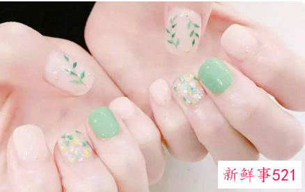 手指甲短做什么颜色好看