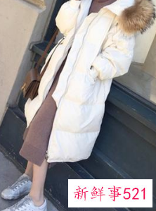 冬天长裙怎么搭配羽绒服