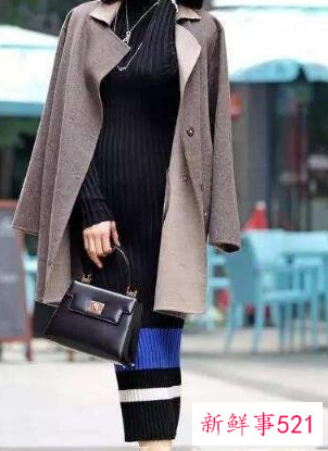 针织连衣裙搭配什么外套