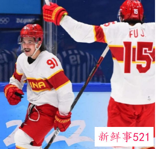 世锦赛中国男冰首战大胜，闫俊丞上演“大四喜”