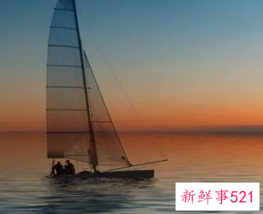 女人梦见船在天上飞