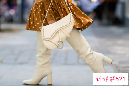 穿裙子不能配什么鞋子