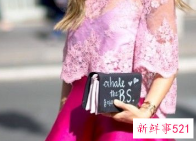 皮肤暗黄的人适合穿什么颜色的衣服