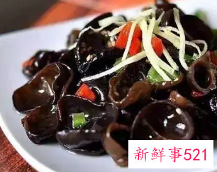 经常吃木耳的人要注意