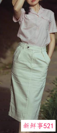 宽松的衣服好还是紧身的好