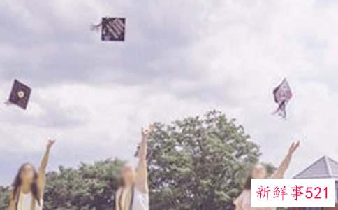 最近最火的毕业季文案