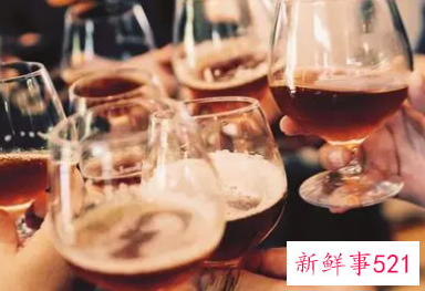 饭桌上女生的高情商表现