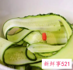 黄瓜和什么做面膜可以美白淡斑