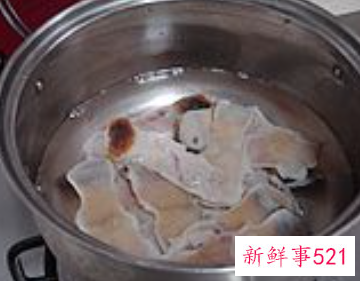 青红萝卜香螺汤