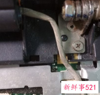 拆笔记本电脑步骤