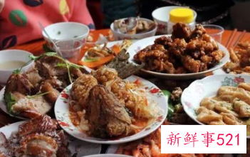 梦见别人结婚去吃饭好不好