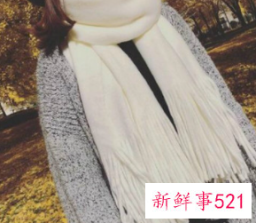 纯色围巾什么颜色百搭