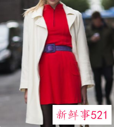 红色长裙配什么上衣