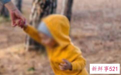 切勿将女孩打扮成男孩模样