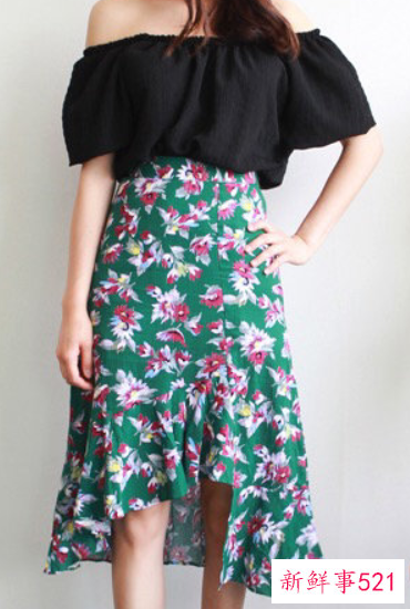 一字领衣服怎么搭配好看