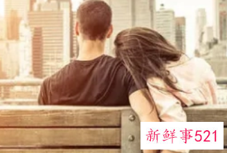 梦见和女人约会