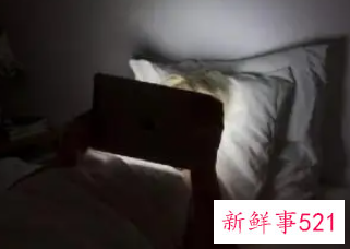 如何纠正黑白颠倒的睡眠