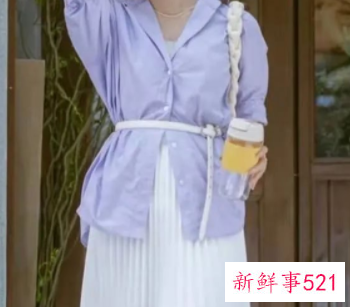 白色半身裙的穿搭