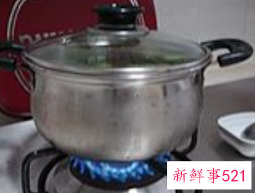 青红萝卜香螺汤