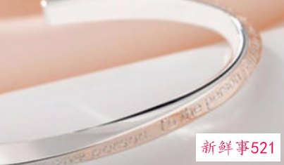 体内湿气重银镯子变黑吗