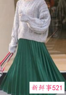 墨绿色半裙搭配图