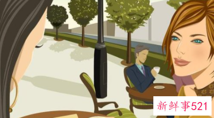 女朋友偷偷的和相亲对象聊天