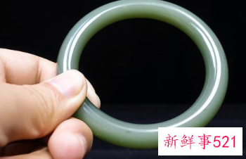 玉手镯款式有哪几种分类