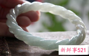 玉手镯款式有哪几种分类