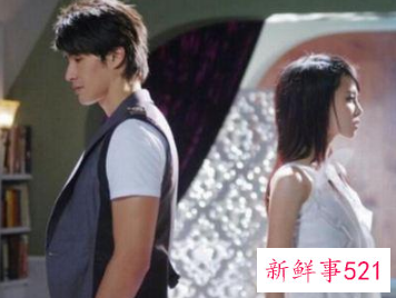 两个人在一起多久会失去新鲜感