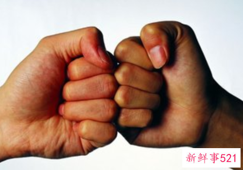 梦见拳头有什么征兆