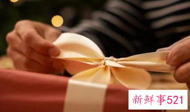 对于没有确定关系的女生要送礼物吗