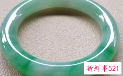 玉手镯款式有哪几种分类