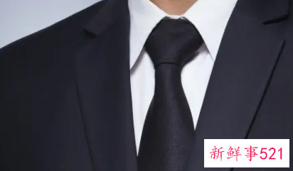 黑衬衫可以选什么领带