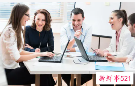 保险公司月度总结范文