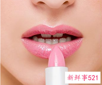 唇膏涂抹的方法