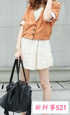 蕾丝裙连衣裙显成熟吗