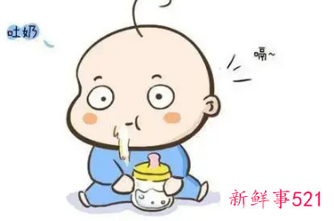 宝宝吃完奶后憋劲挣扎就吐奶