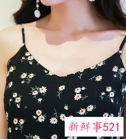 吊带裙怎么穿内衣