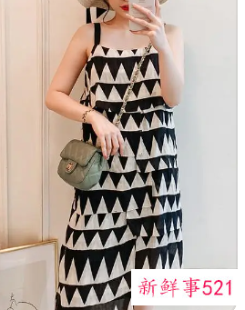 吊带裙怎么穿内衣