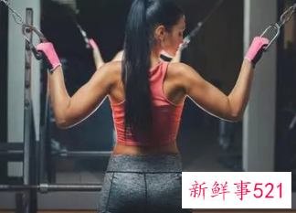 初学者在健身房如何健身