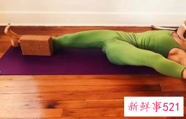 瑜伽34个拉伸体式