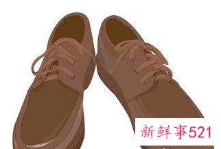 休闲西裤卷边配什么鞋子