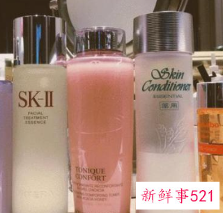 柔肤水用手拍还是用化妆棉