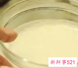 牛仔裤褪色第一次怎么洗