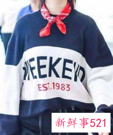 冬季丝巾和什么搭配