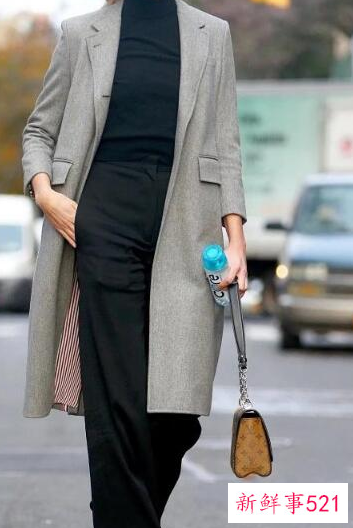 40一50女士阔腿裤穿什么上衣