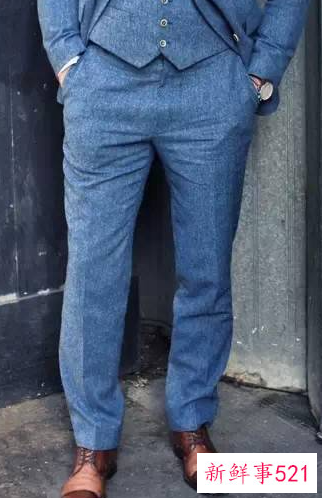 休闲西裤卷边配什么鞋子
