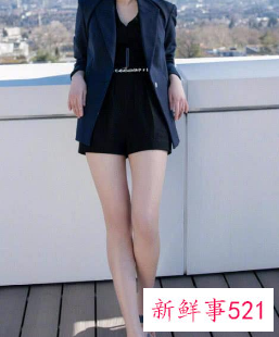 高跟凉鞋怎么搭配衣服